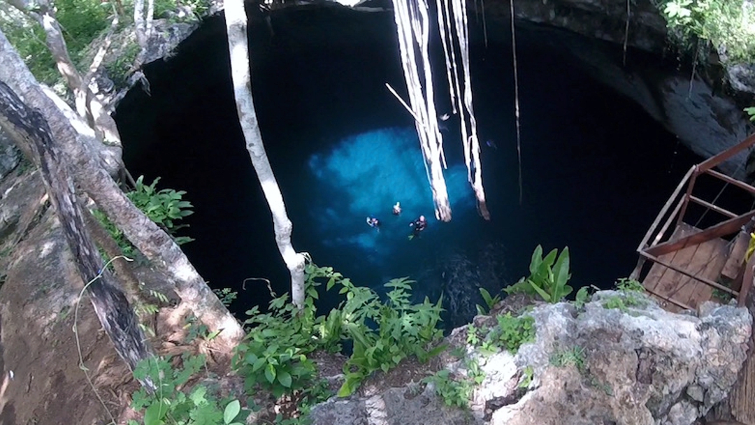 Cenote Nohmozón
